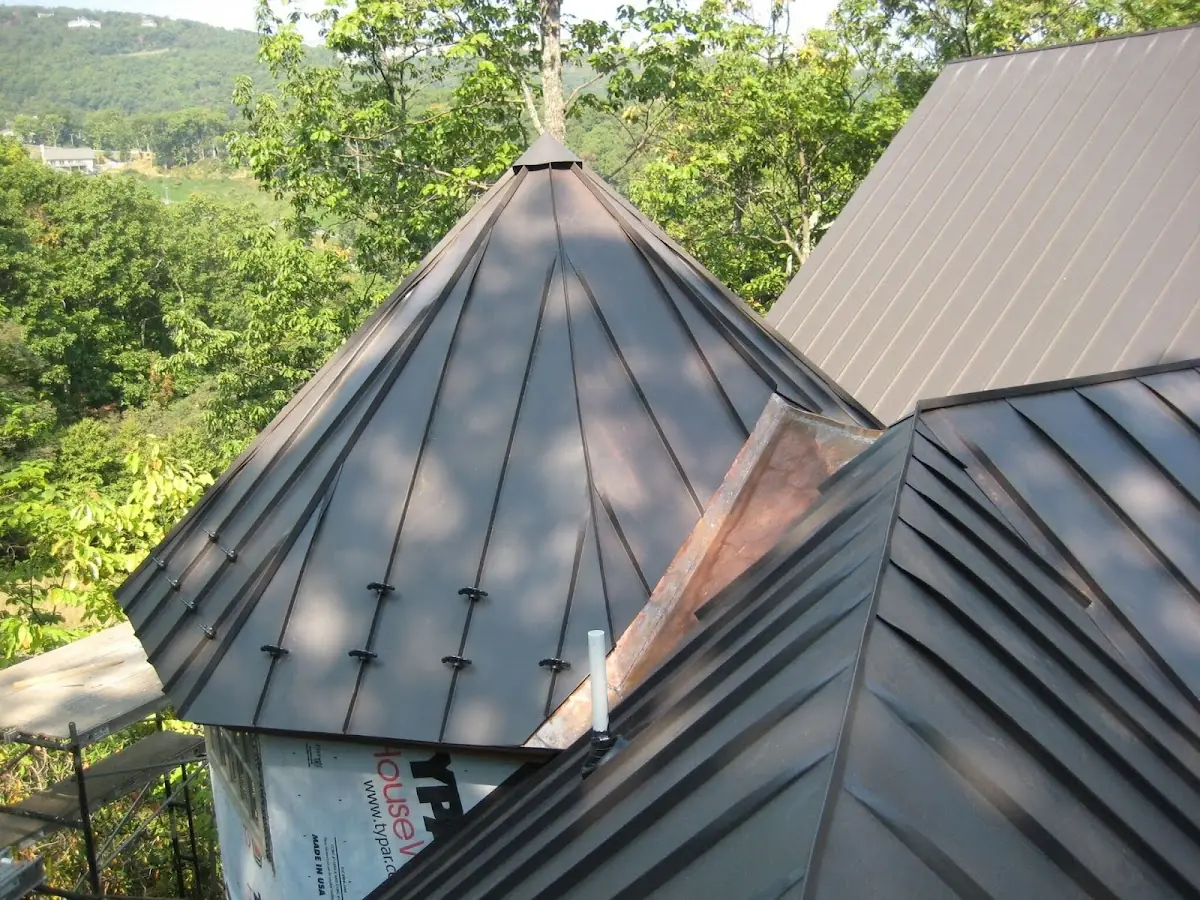 Professional Roof Tarp Installation by Craftsman Roofing in Crestwood